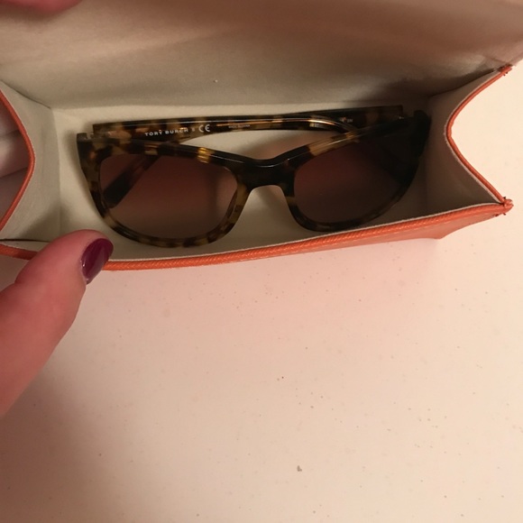 Tory Burch Sunglasses - Picture 6 of 6